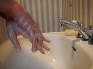 Effective defense against the flu: proper handwashing